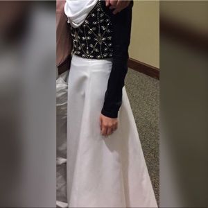 Long sleeve two piece dress.